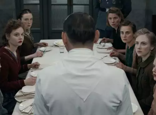 TheTasters_134207577872879370_big-cine_deskt.webp